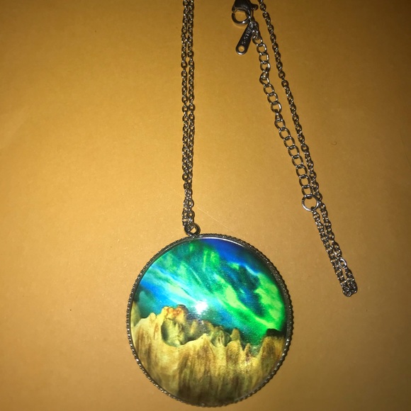 “Northern Lights” Polar Aurora Borealis Realism Holo Mountain Night Sky Necklace - Picture 13 of 17